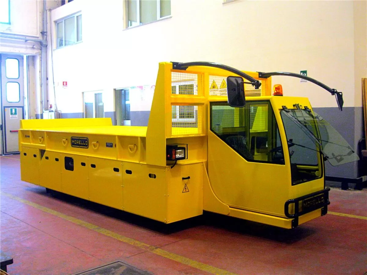 Heavy-duty-electric-truck-30-ton