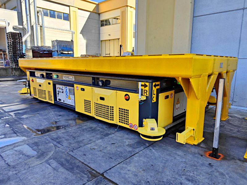 OMNIDIRECTIONAL OUTDOOR AGV WITH LIFTING 40 T